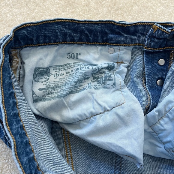 Levis Shorts Womens 32 Blue Denim Jean 501 Cut Off Button Fly High Rise Ladies - Picture 5 of 11